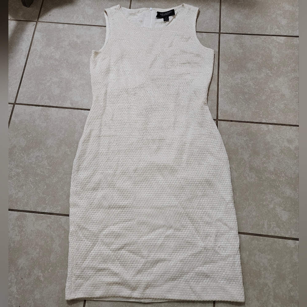 St. John Couture Elegant Cream Sleeveless Dress